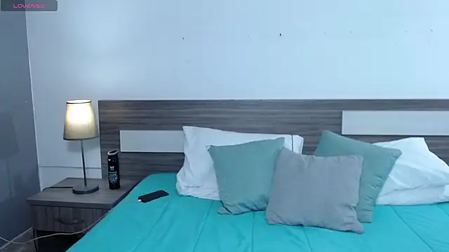 Liiamthompson online show from February 2026 07:14:01 PM