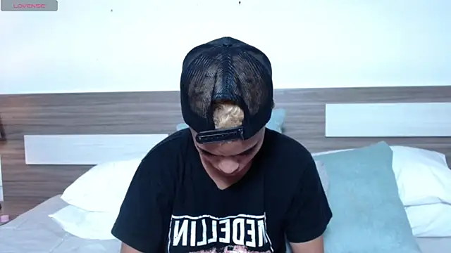 Liiamthompson online show from February 2026 10:54:02 PM