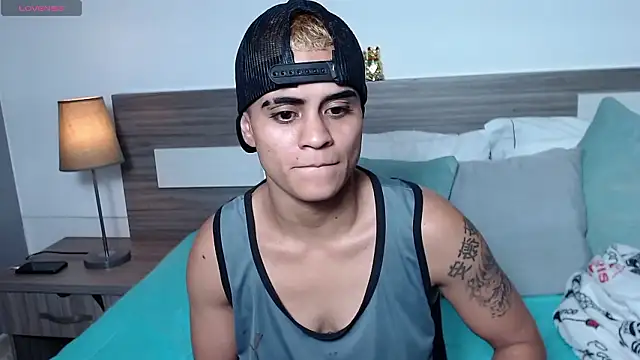 Liiamthompson online show from January 2026 07:12:01 PM