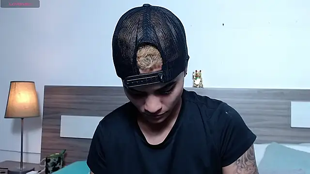 Liiamthompson online show from February 2026 09:38:02 AM