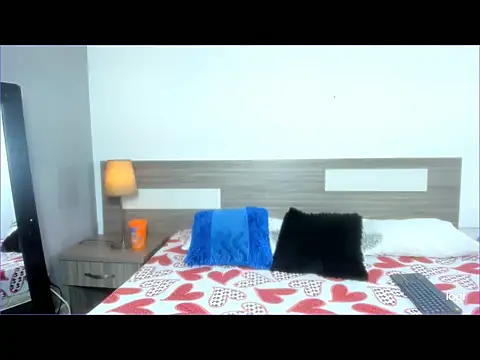 Snapshot of Liiamthompson chatting on November 2025 07:52:02 PM Liiamthompson online show from November 2025 07:52:02 PM