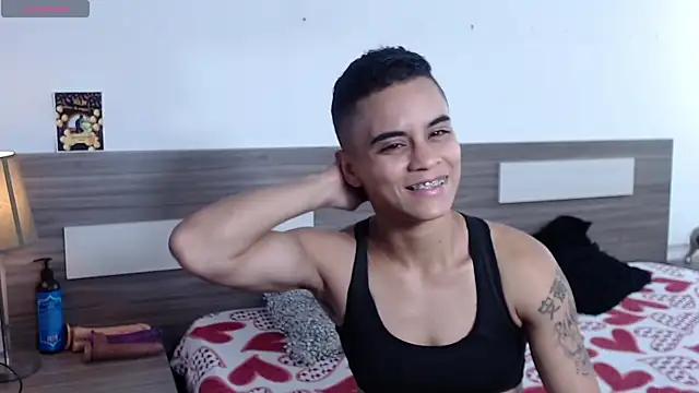 Snapshot of Liiamthompson chatting on November 2025 09:32:02 AM Liiamthompson online show from November 2025 09:32:02 AM