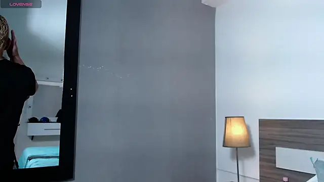 Liiamthompson online show from February 2026 09:19:01 AM