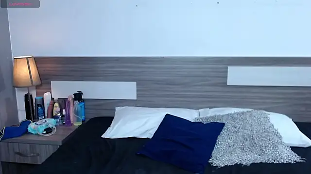 Liiamthompson online show from January 2026 09:58:02 AM