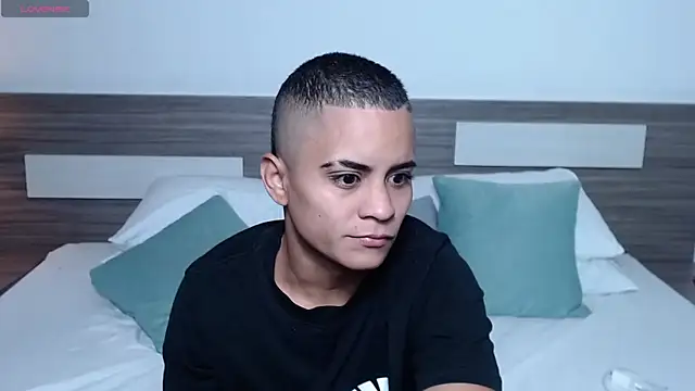 Liiamthompson online show from March 2026 09:31:01 AM