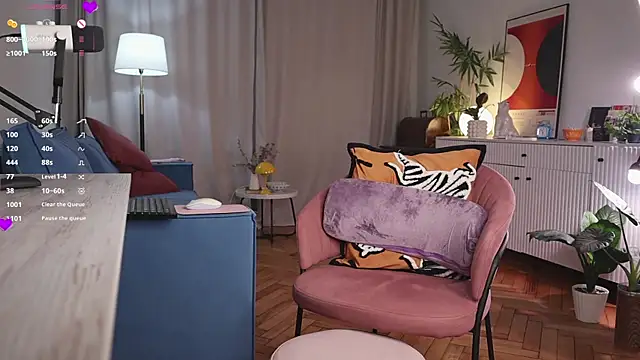 WhiteAnni online show from November 2025 02:54:01 AM