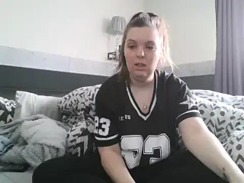 Demi WelshX online show from March 2025 10:57:02 AM