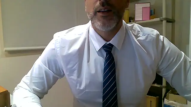 66MA69 online show from December 2025 06:23:02 PM