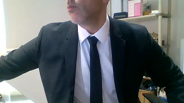 66MA69 online show from February 2026 10:39:01 AM