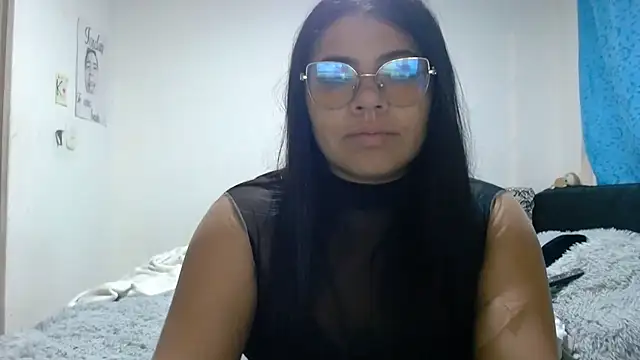 Snapshot of viccky_vick chatting on July 2026 05:16:02 AM viccky vick online show from July 2026 05:16:02 AM
