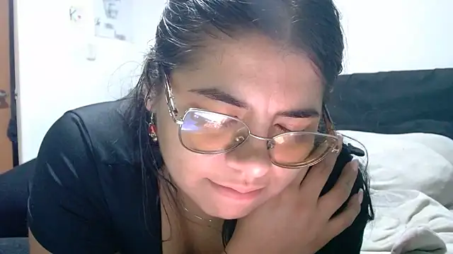 Snapshot of viccky_vick chatting on June 2026 12:42:02 AM viccky vick online show from June 2026 12:42:02 AM