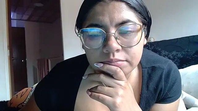 viccky vick online show from May 2026 07:36:02 PM