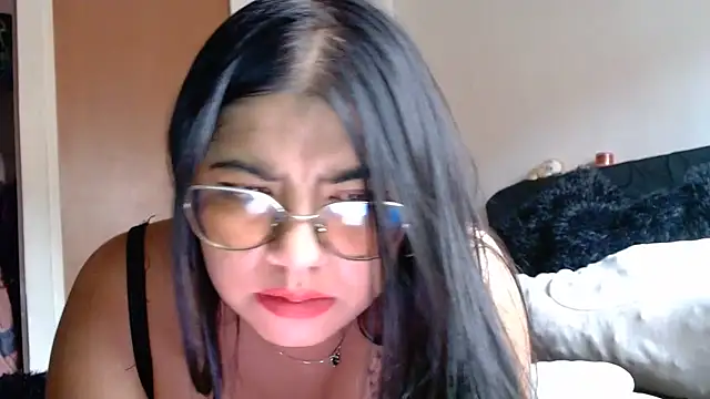 viccky vick online show from May 2026 09:34:01 PM