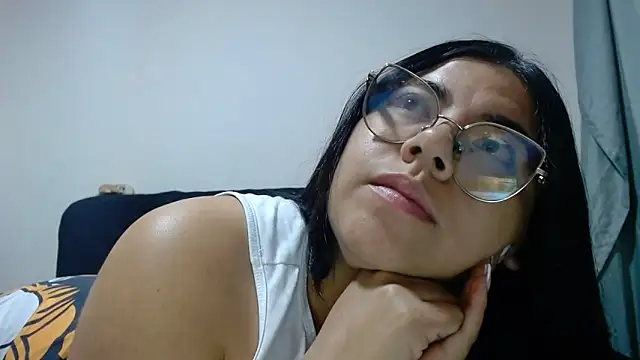 Snapshot of viccky_vick chatting on June 2026 04:18:01 AM viccky vick online show from June 2026 04:18:01 AM