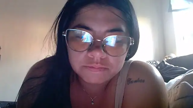 viccky vick online show from April 2026 10:02:02 PM