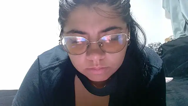 viccky vick online show from April 2026 02:03:02 AM