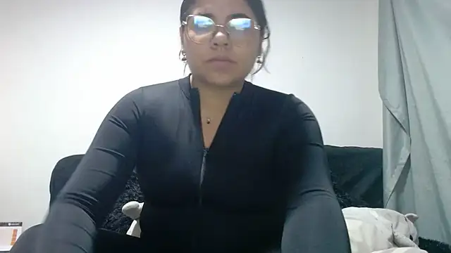 Snapshot of viccky_vick chatting on June 2026 01:16:02 AM viccky vick online show from June 2026 01:16:02 AM