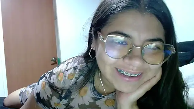 viccky vick online show from January 2026 01:11:01 AM