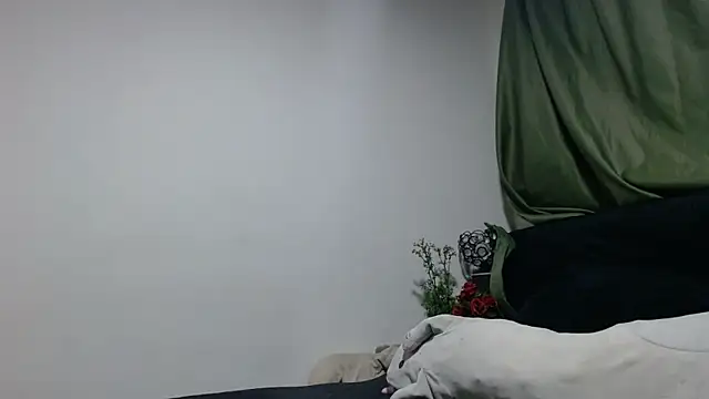 viccky vick online show from March 2026 12:12:02 AM