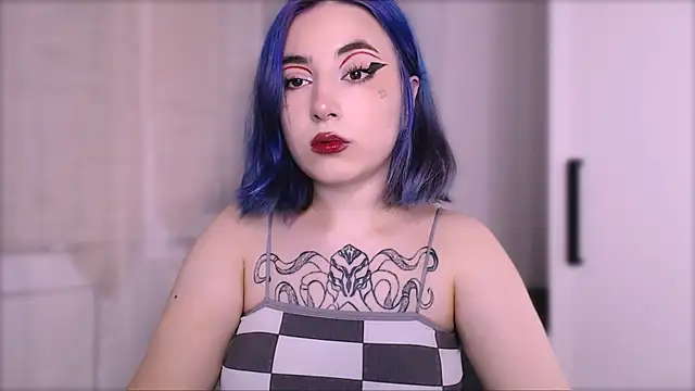 purplewitch online show from September 2025 04:05:01 PM