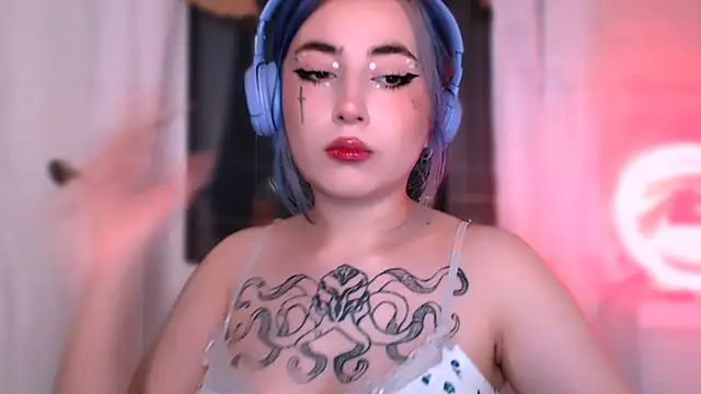 purplewitch online show from September 2025 11:08:02 PM