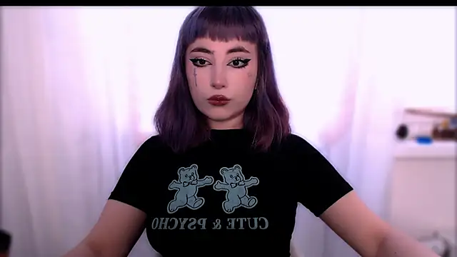 Snapshot of purplewitch chatting on December 2025 05:42:02 AM purplewitch online show from December 2025 05:42:02 AM