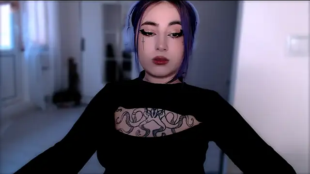 Snapshot of purplewitch chatting on November 2025 09:46:02 AM purplewitch online show from November 2025 09:46:02 AM