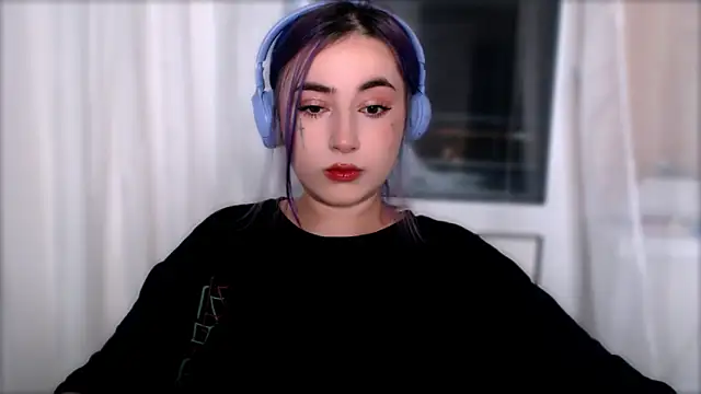 Snapshot of purplewitch chatting on November 2025 11:53:02 PM purplewitch online show from November 2025 11:53:02 PM