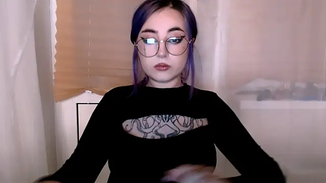 Snapshot of purplewitch chatting on November 2025 11:54:02 AM purplewitch online show from November 2025 11:54:02 AM