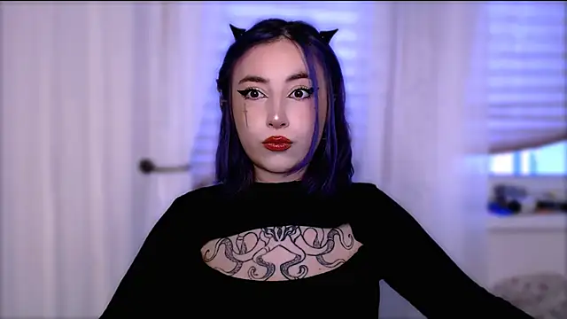 purplewitch online show from October 2025 12:50:02 PM