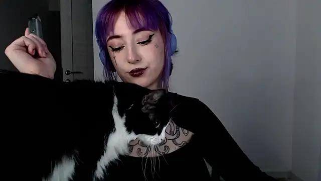 Snapshot of purplewitch chatting on February 2026 12:04:02 PM purplewitch online show from February 2026 12:04:02 PM