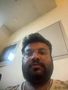 SoloChill online show from March 2026 01:00:02 AM