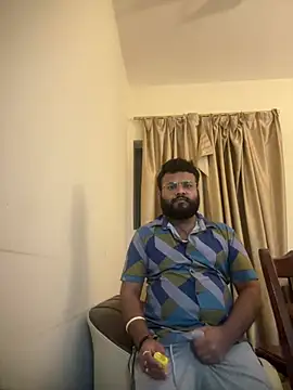 SoloChill online show from April 2026 10:30:02 PM