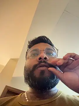 SoloChill online show from April 2026 12:28:01 AM