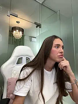 Anya-Ray online show from June 2026 11:53:01 AM