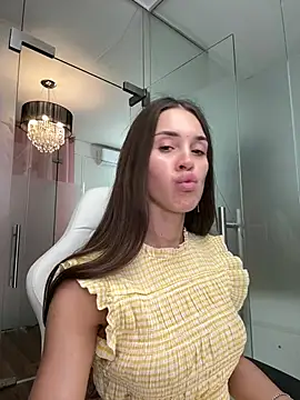 Anya-Ray online show from July 2026 11:20:01 AM