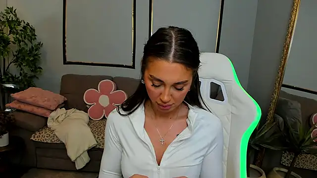 Anya-Ray online show from March 2026 01:45:02 PM