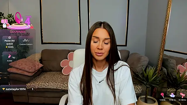 Anya-Ray online show from April 2026 01:07:01 PM