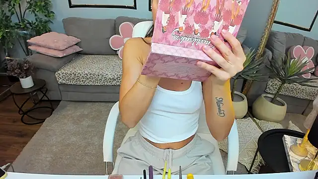 Anya-Ray online show from March 2026 12:54:02 PM