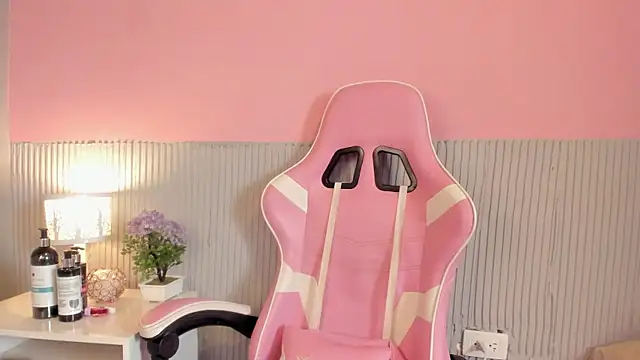 yeikafoxy online show from April 2026 11:39:01 AM