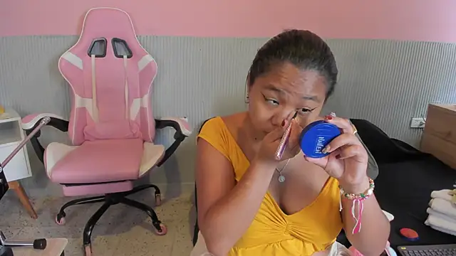 yeikafoxy online show from February 2026 11:31:02 AM