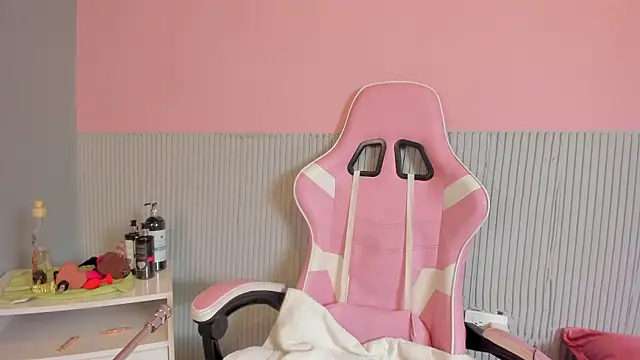 yeikafoxy online show from March 2026 11:44:01 AM