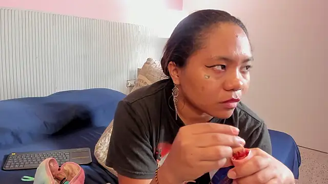 yeikafoxy online show from March 2026 11:16:02 AM