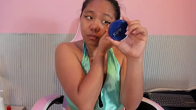 yeikafoxy online show from November 2025 11:42:02 AM