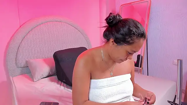 yeikafoxy online show from April 2026 11:33:01 AM