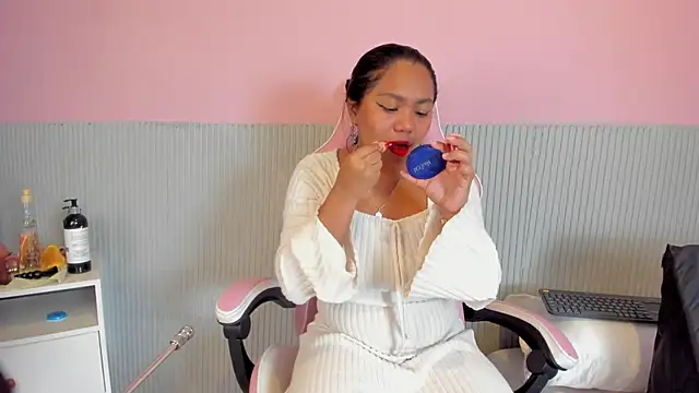 yeikafoxy online show from February 2026 11:10:02 AM