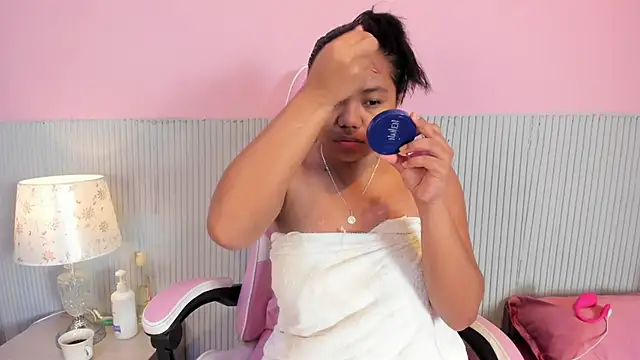 yeikafoxy online show from October 2025 11:19:01 AM