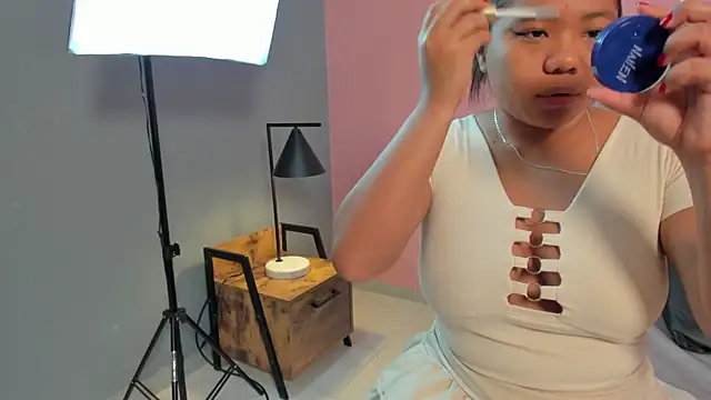 yeikafoxy online show from April 2026 10:50:02 AM