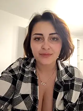 Snapshot of katie_elon chatting on March 2025 12:34:02 AM katie elon online show from March 2025 12:34:02 AM
