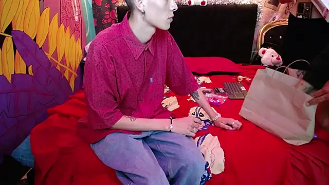 SimonAndJocelyn online show from February 2025 10:42:01 PM